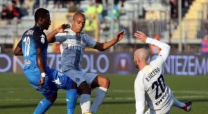 {{ otherArticle[0].article.title }}