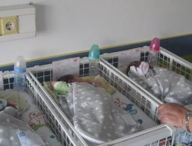 Едно новородено в пловдивска болница и едно пострадало от пиротехника дете