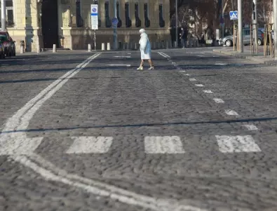 За шест часа - 94 глобени пешеходци, пресичащи неправилно в Пловдивско