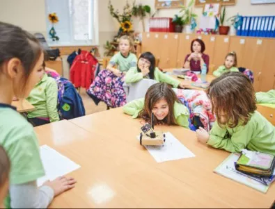 Деца от Русе получиха уроци по роботика и програмиране 