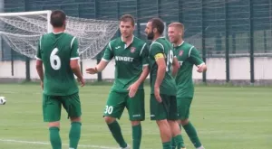 {{ otherArticle[0].article.title }}