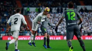 Нов крах за Реал Мадрид, този път у дома, спорно съдийство беляза мача