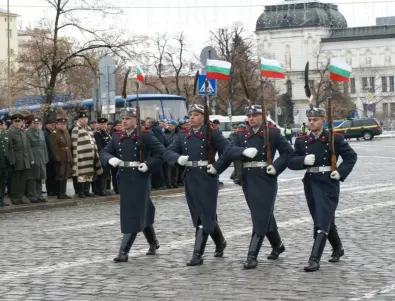 Осветиха бойните знамена на Българската армия  