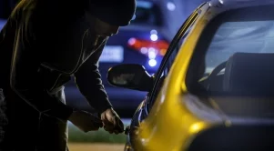 8 съвета как да спасите колата си от кражба или разбиване