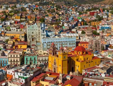 Мексико продължава да депортира български туристи без причина