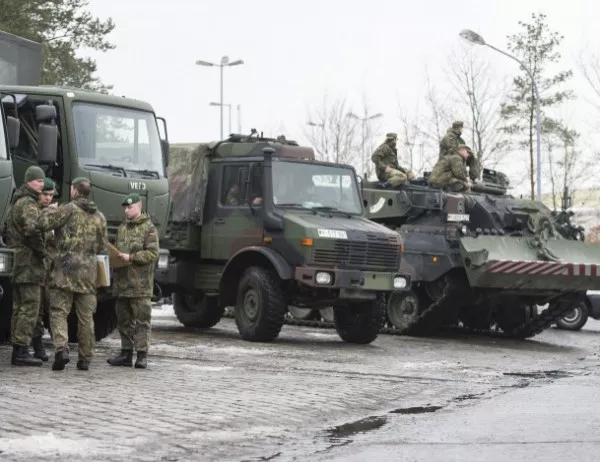 Обстрел на военната база в Кандахар, няма пострадали българи 