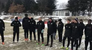 {{ otherArticle[0].article.title }}