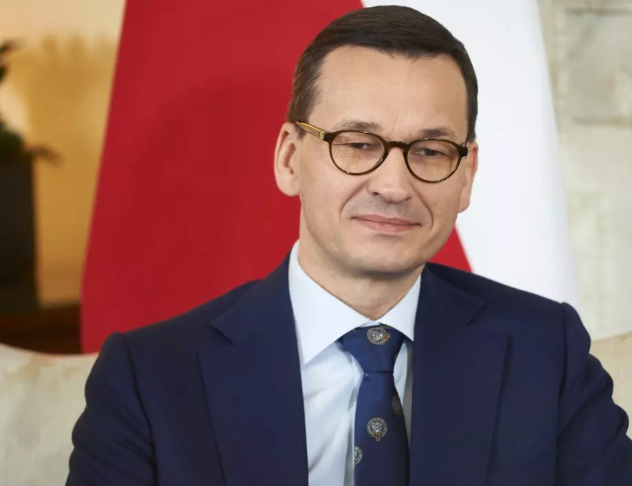 Полският премиер: COVID-19 вече е болест като всяка друга, гласувайте на изборите
