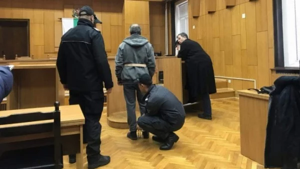 Оставиха в ареста убиеца от Стара Загора