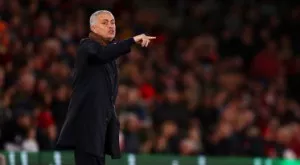 {{ otherArticle[0].article.title }}