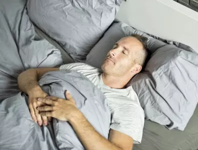 Как да се научим да спим по гръб – за страдащите от безсъние