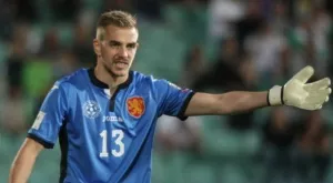 {{ otherArticle[0].article.title }}