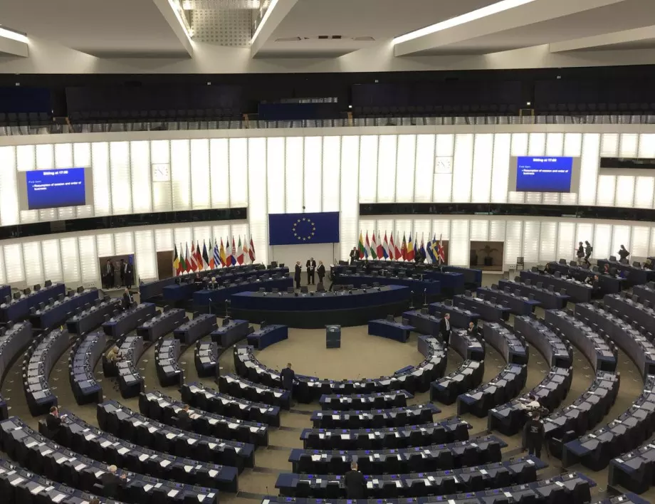 В резолюция: Европарламентът призовава правителствата да разследват нарушенията, разкрити в досиетата "Пандора"