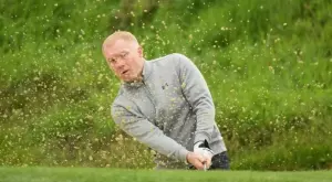 Скоулс смята, че Юнайтед има нужда от централен нападател, назова и конкретно име