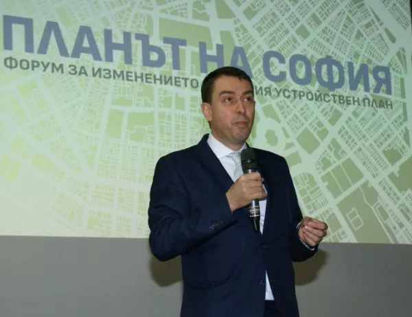 Главният архитект на София смята, че до ноември 2018 година "Златен век" е строен законно