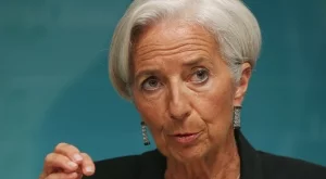 МВФ предрече забавяне на световната икономика