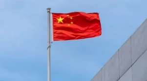 Китай ще наложи санкции на американски компании, продаващи оръжия на Тайван