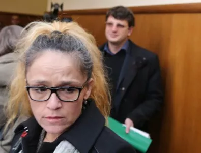 Прокуратурата поиска трета експертиза дали Иванчева си писала за подкупите, съдът отказа