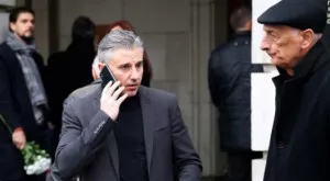 {{ otherArticle[0].article.title }}