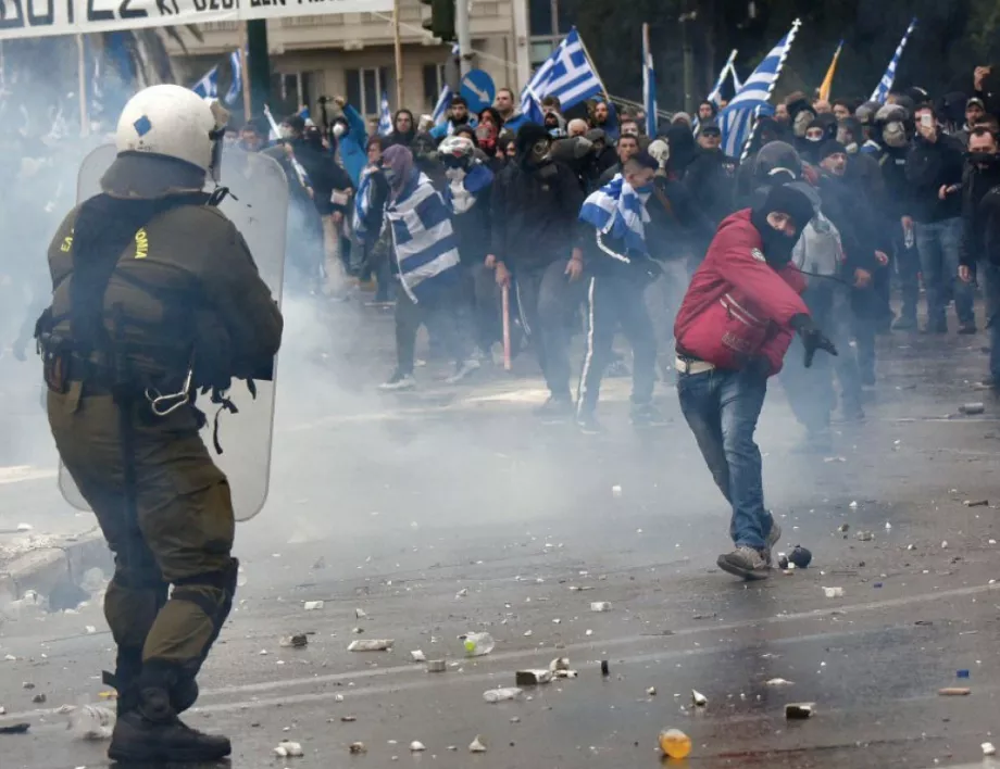 Генералната стачка ще засегне обществения транспорт и фериботите в Гърция