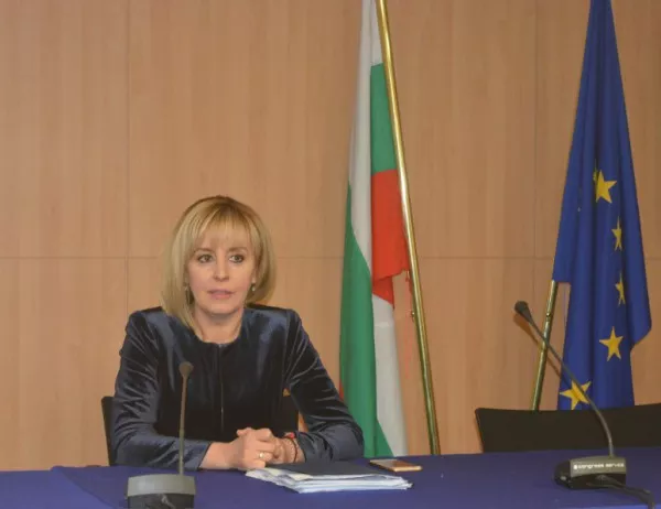 Мая Манолова отчита пред депутатите работата си за 2018 г.