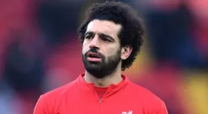 ВИДЕО: Салах в опасна близост с бразилски супермодел