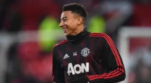 Как сър Алекс Фъргюсън показва на 16-годишния Лингард колко е важен за Манчестър Юнайтед?