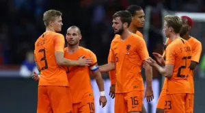 Нидерландия надви Полша, Босна спря Италия, ето всички резултати