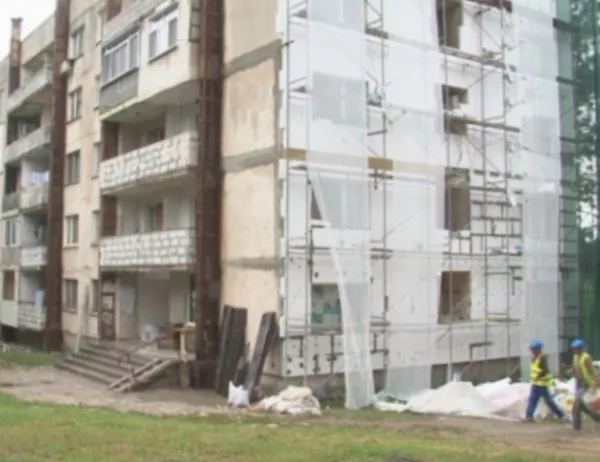 30 жилищни сгради в Мездра ще бъдат санирани