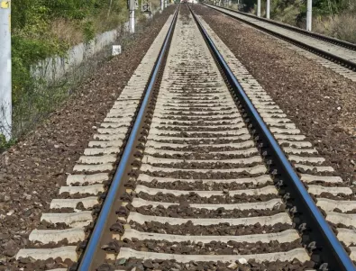 Заради самоубийство и повреда: Бързият влак от София до Бургас закъсня с 9 часа