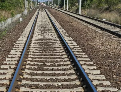 Десетки ранени при сблъсък на влак и камион в Полша
