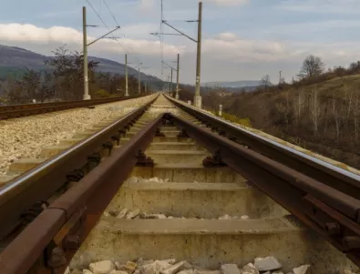Загина човек, опитал се да пресече жп линия край Дупница