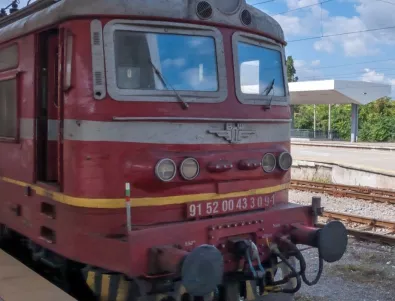 БДЖ спешно купува 30 вагона, ремонтира 10 локомотива за 19,9 млн. лева