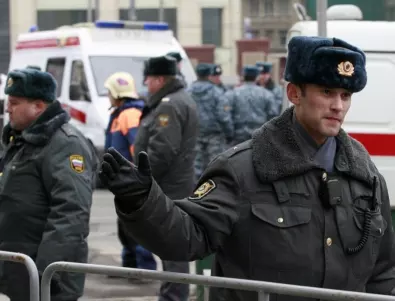 ВИДЕО: Милицията в Москва не иска да чува песента 