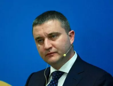 Горанов: НАП може да плати наложената ѝ глоба заради изтичането на данни 