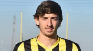 {{ otherArticle[0].article.title }}