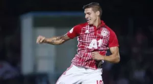 {{ otherArticle[0].article.title }}