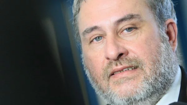 На мен лампи ми светят винаги, аз съм режисьор