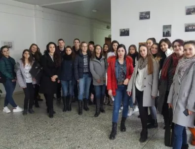 Ученици от Бургас присъстваха на интересен съдебен процес