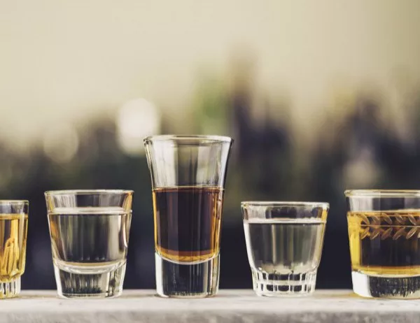 Алкохолът остава водеща причина за смъртността при трудоспособните руснаци