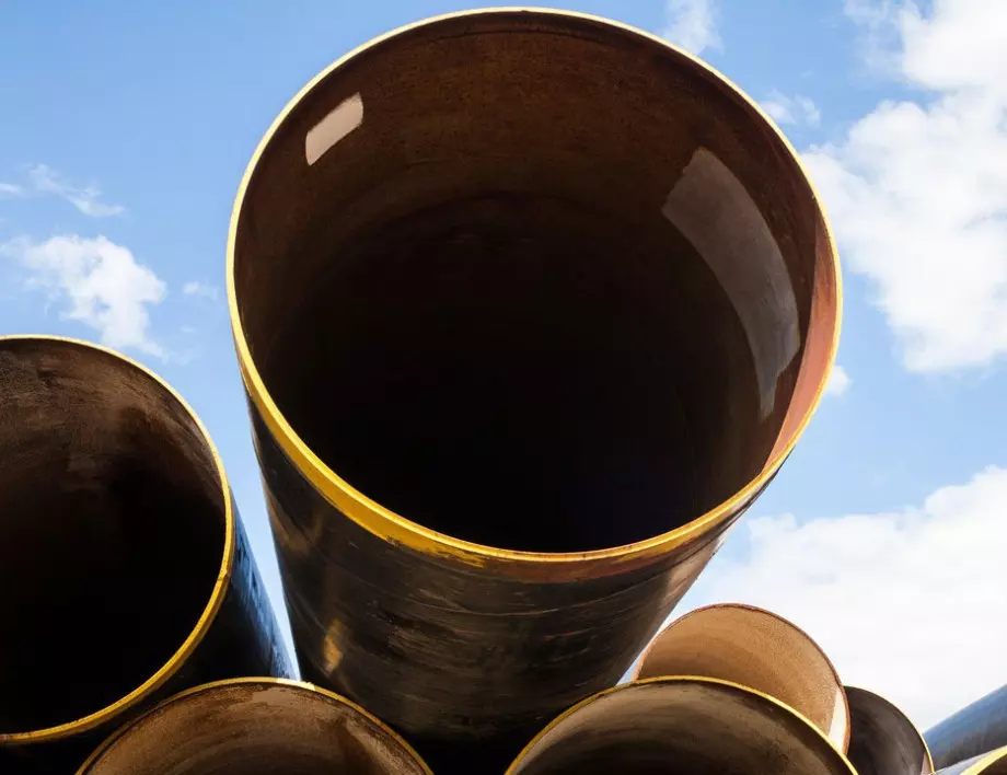 Bloomberg: Доставката на газ по „Северен поток-2” започва от 1 октомври 