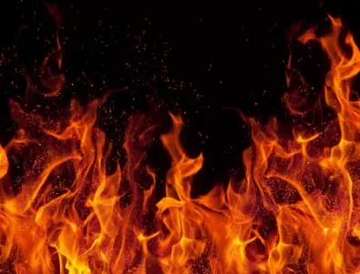 Пожар в старчески дом във Варна, има загинали