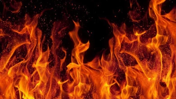 Възрастен мъж е починал при пожар в дома си