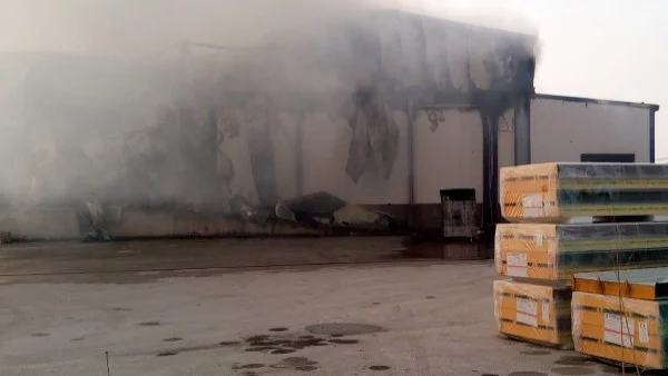 Собственикът на цеха във Войводиново се притеснява заради развалящото се месо