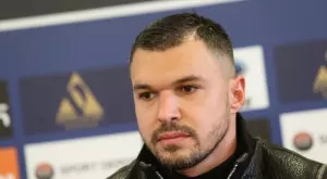 {{ otherArticle[0].article.title }}