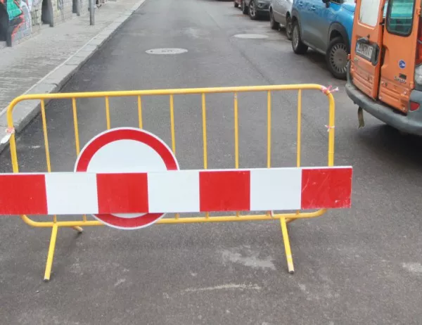 Затварят участък от старозагорски булевард за месец