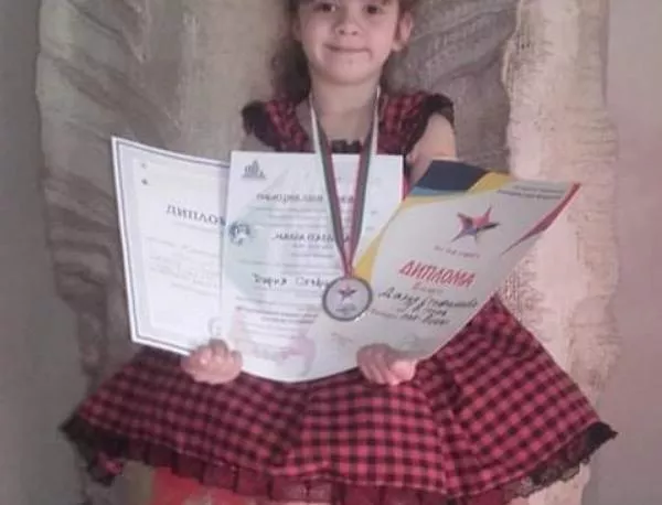 Даровито дете от Русе печели приз на конкурс за вокално изпълнение 