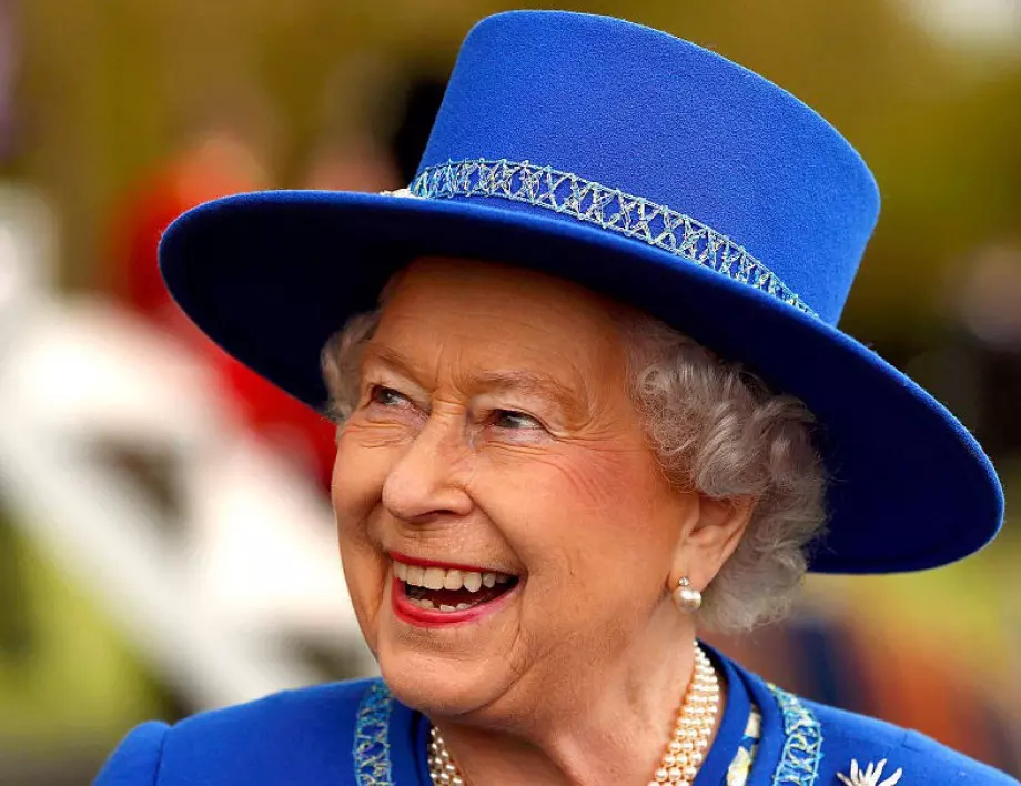 Елизабет II отмени всички събития в двора до края на 2020 г.