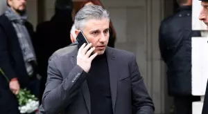 {{ otherArticle[0].article.title }}