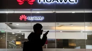 Китайският гигант Huawei даде САЩ на съд